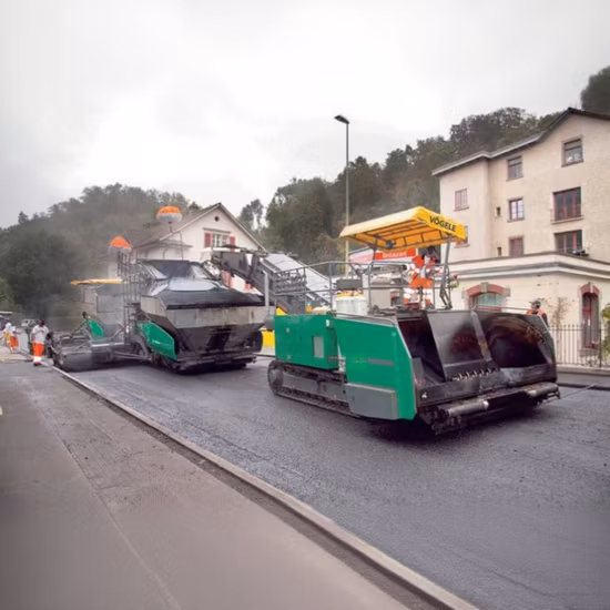 Membrane de contrôle des mauvaises herbes en gros/revêtement de barrage/revêtement en PEHD/mèche de drainage/géocomposite de drainage/finisseur en plastique